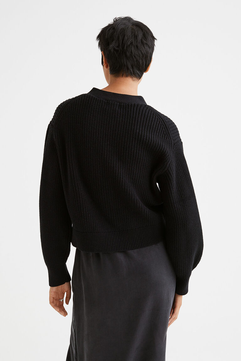 Crew Neck Knit Cardigan with Ribbon Detail