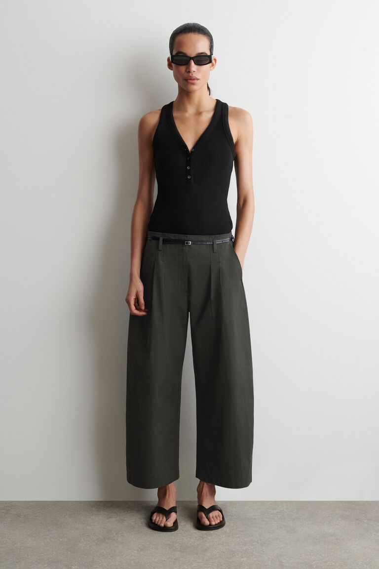PLEATED COTTON BALLOON-LEG TROUSERS