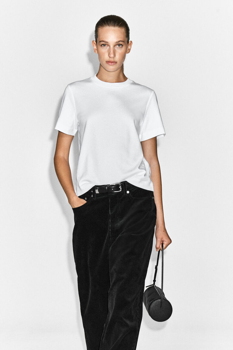 CLEAN CUT T-SHIRT