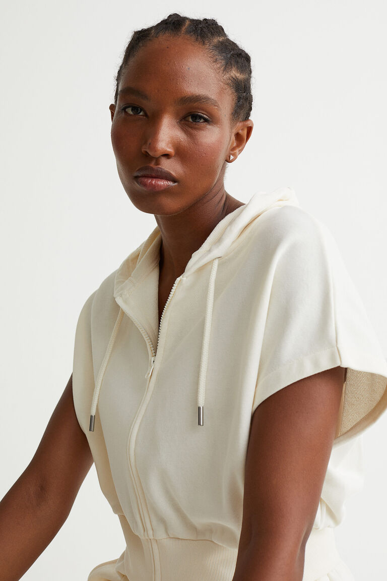 Sleeveless zipthrough hoodie