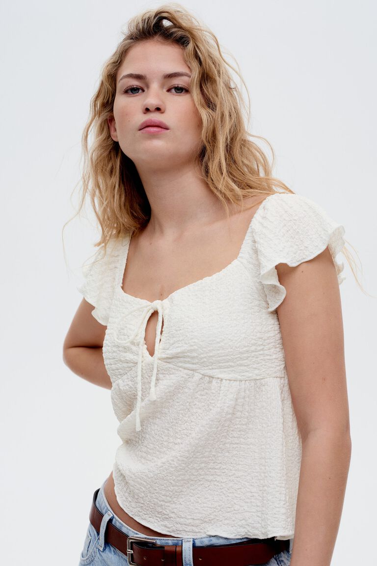 Crinkled flutter-sleeved top