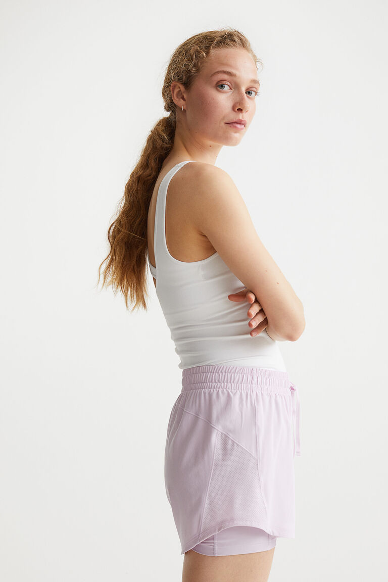 Seamless sports bodysuit