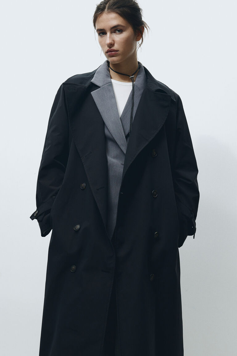Double-breasted trenchcoat