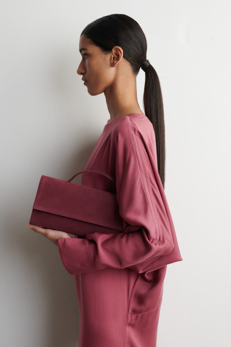 GALLERY CLUTCH BAG - SUEDE