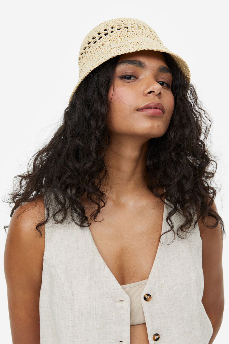 Straw bucket hat