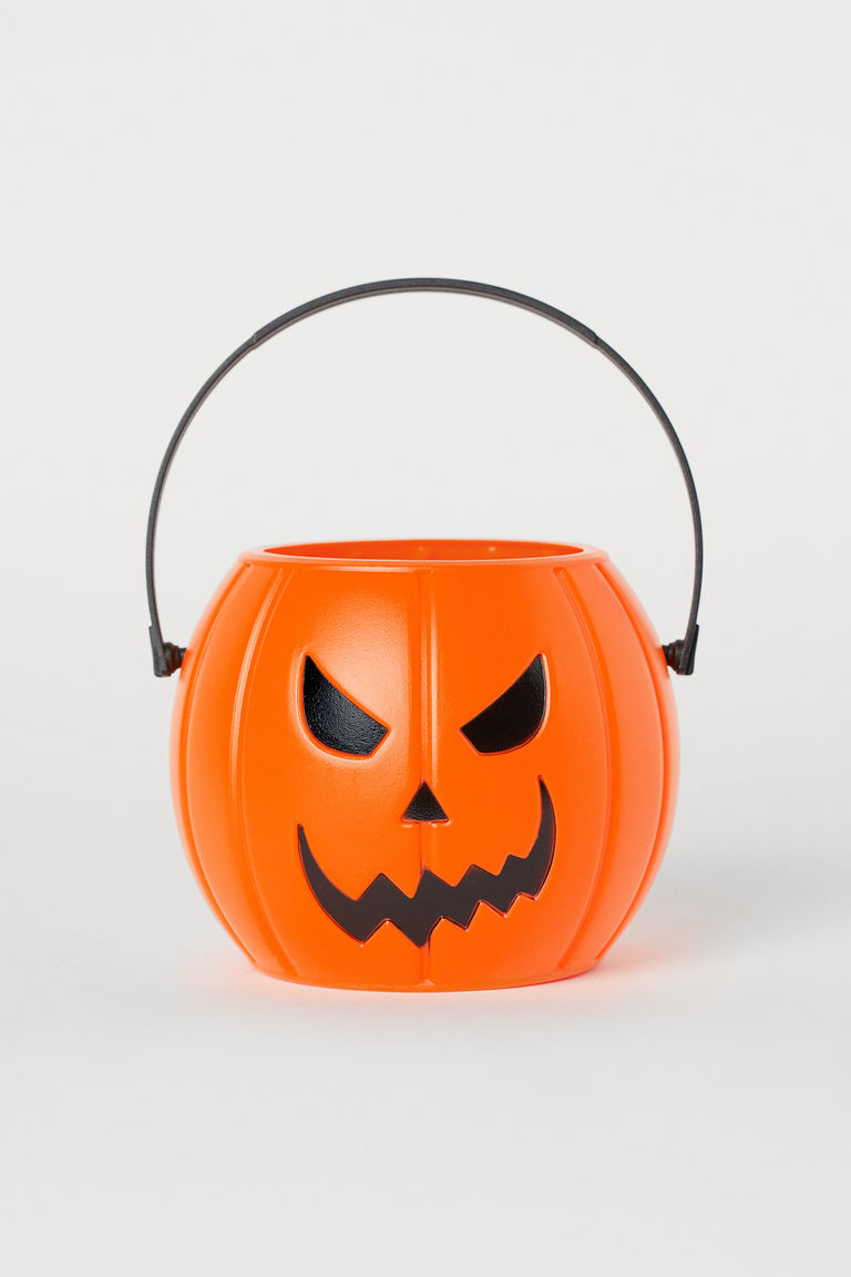 Halloween bucket