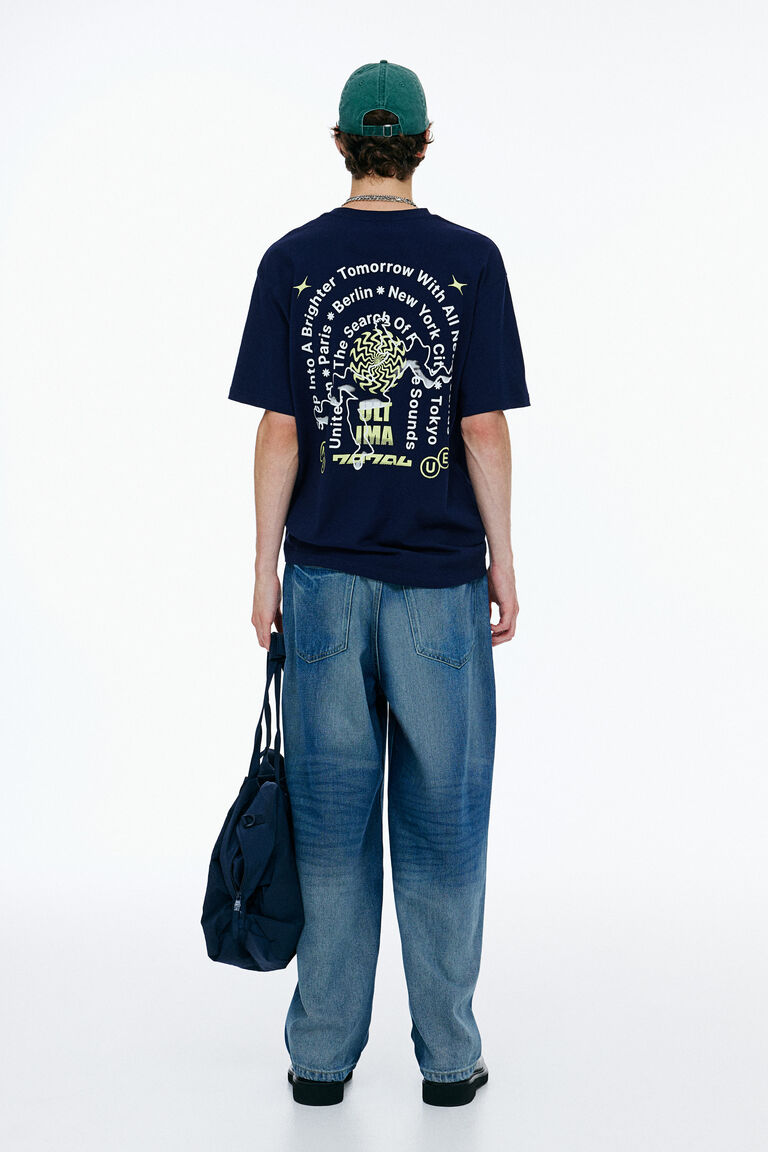 Loose blue shirt