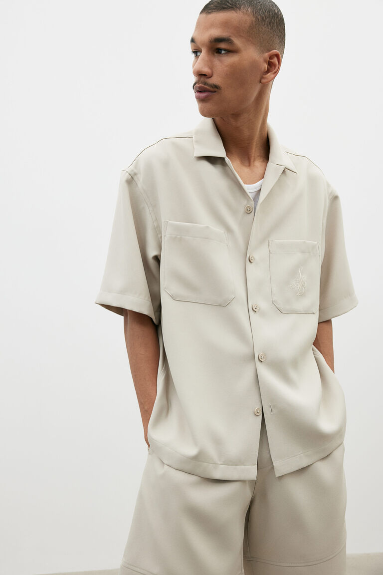 Regular Fit Short-sleeved twill resort shirt