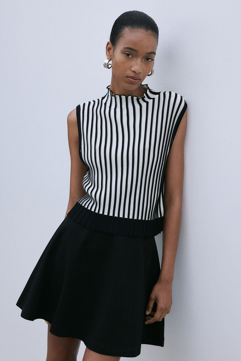 【関税&送料込】Ami Black Polyester Skirt PopCouture Womens Mini High Waisted Flared Skater Skirt