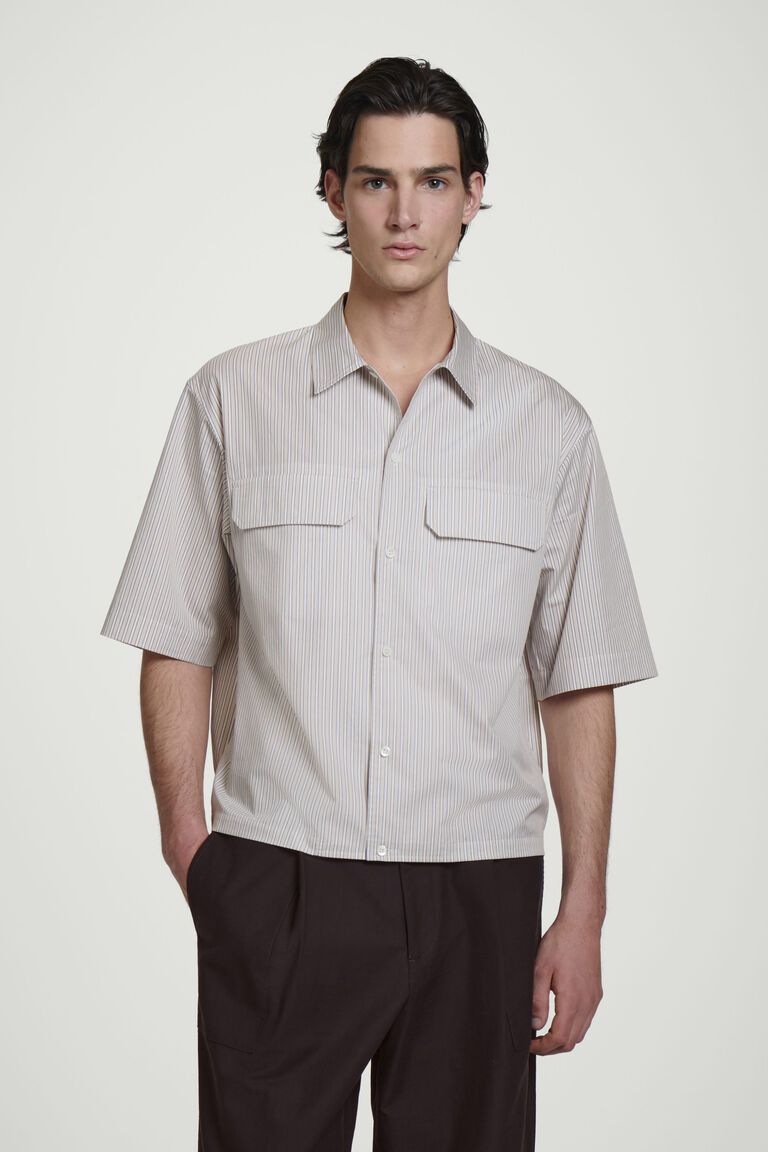RELAXED FLAP-POCKET UTILITY SHIRT