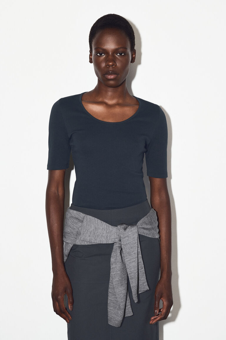 SLIM SCOOP-NECK COTTON T-SHIRT