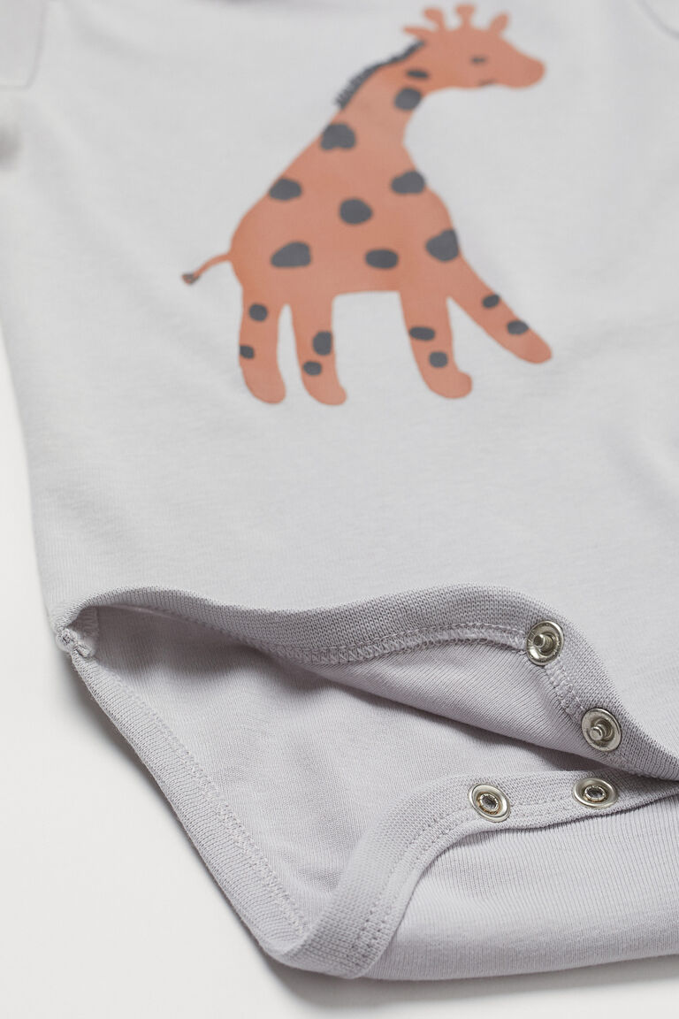 h&m large giraffe