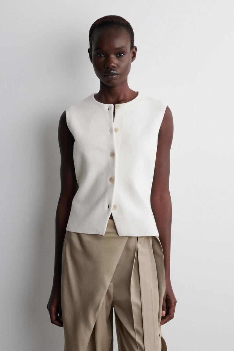 KNITTED COTTON WAISTCOAT