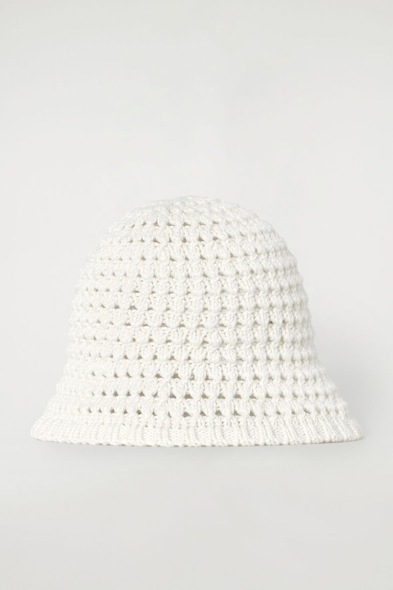 CROCHET BUCKET HAT