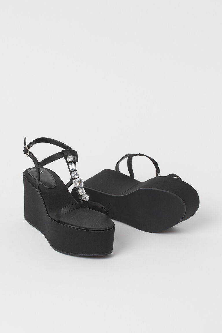 Platform wedgeheel sandals