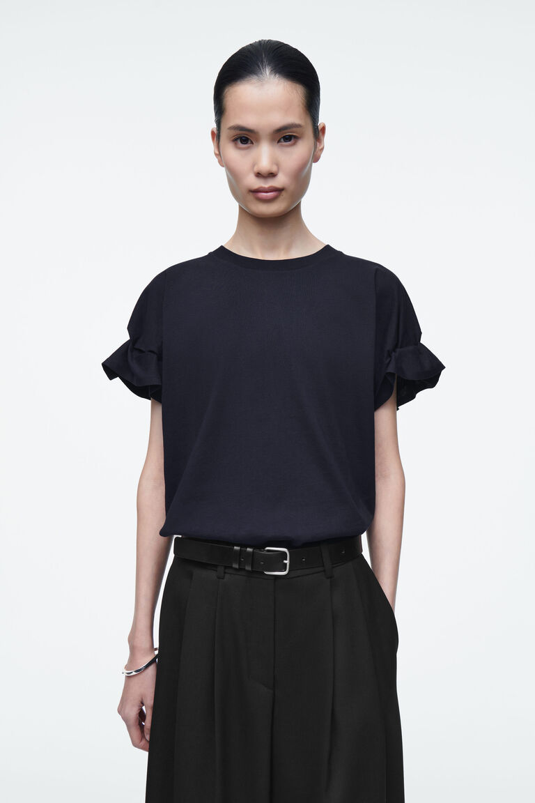 GATHERED-SLEEVE T-SHIRT