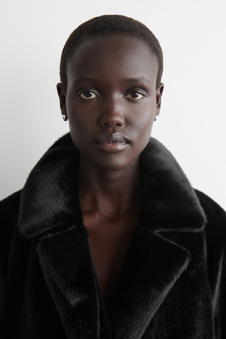 ต่างหูห่วงครึ่งวงขนาดเล็ก