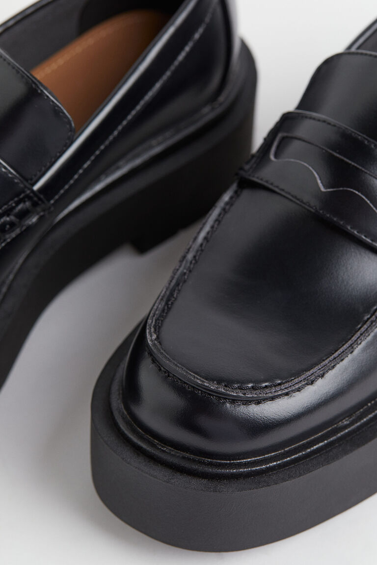 Chunky loafers