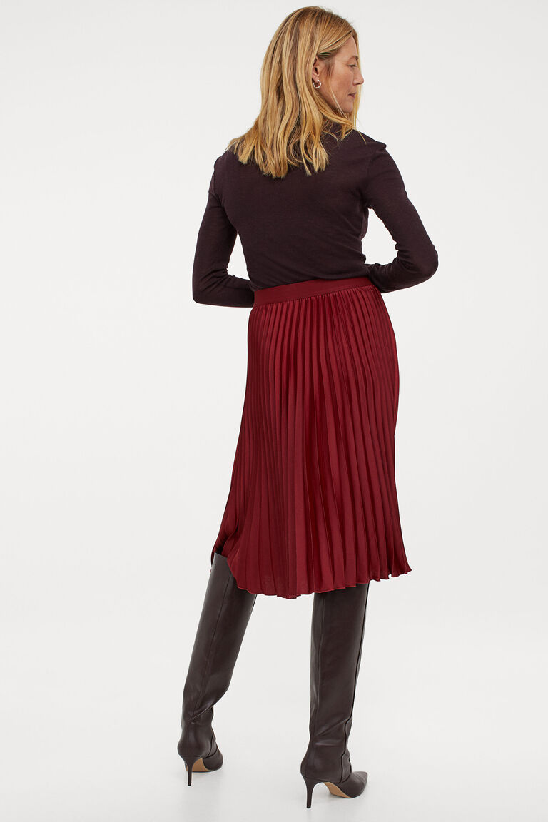 Pleated skirt