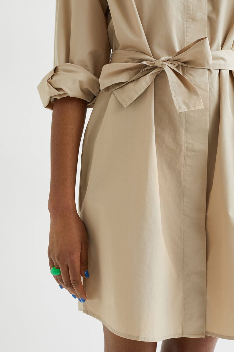 Tiebelt shirt dress