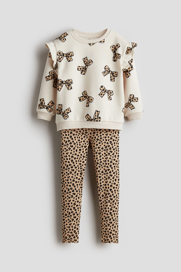 2-piece sweatshirt and leggings set