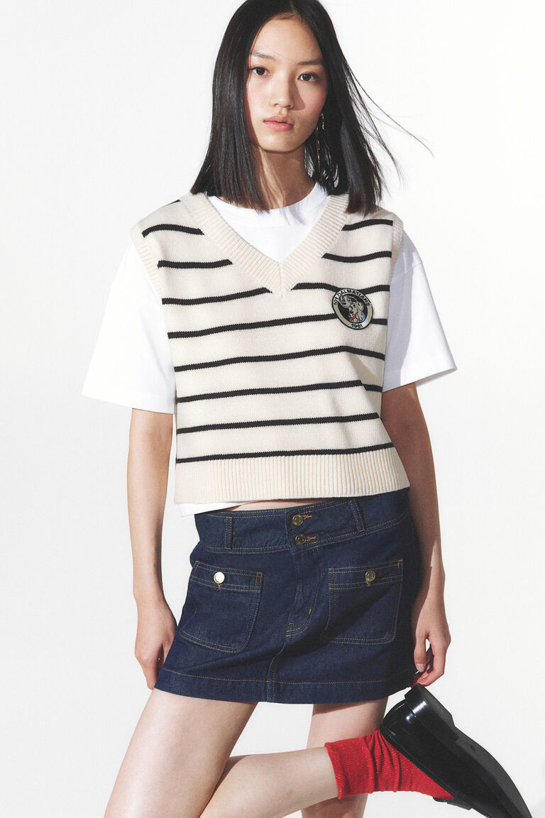 Appliquéd sweater vest