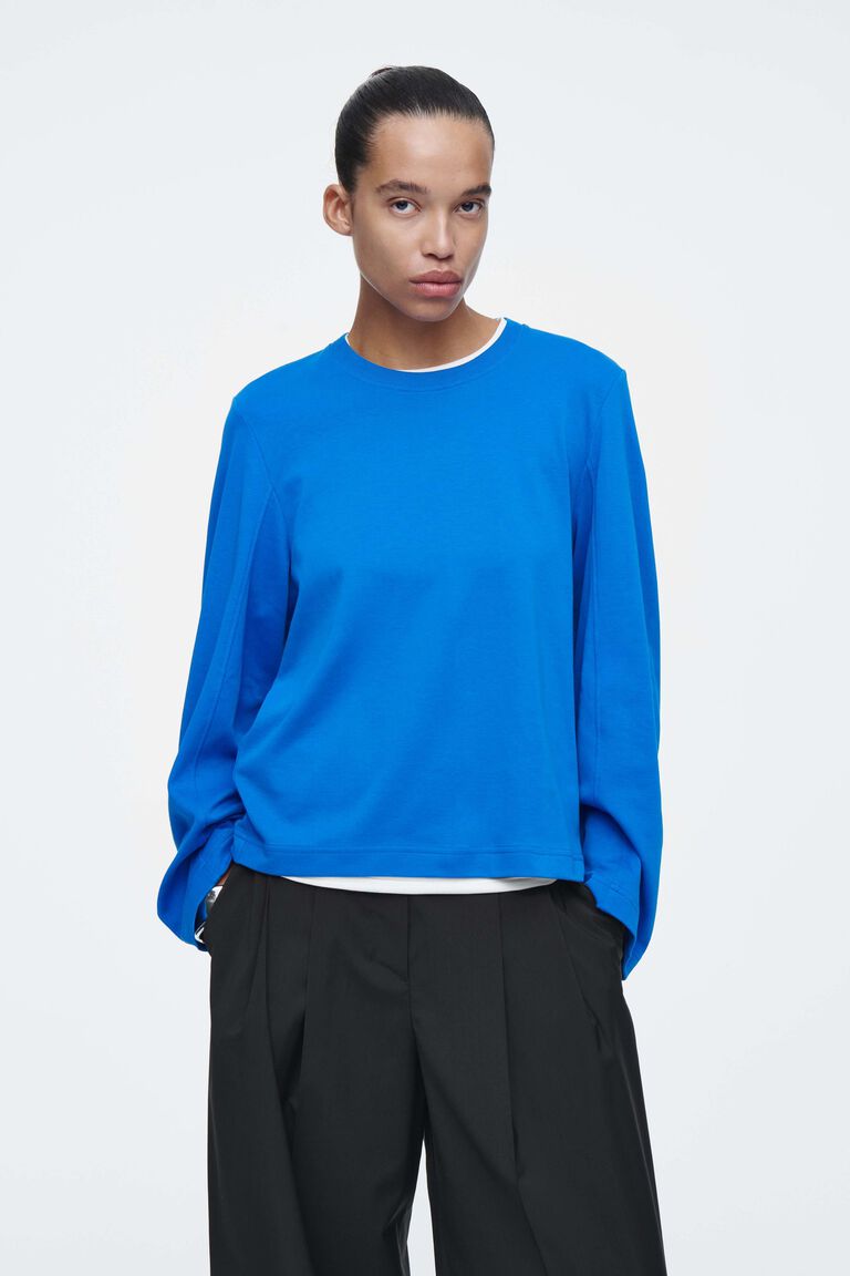 REGULAR LONG-SLEEVED T-SHIRT