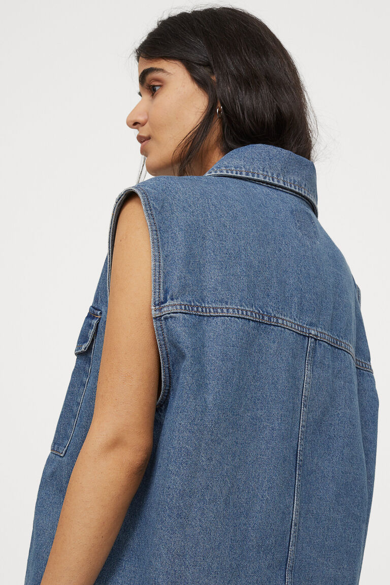 Sleeveless shirt jacket