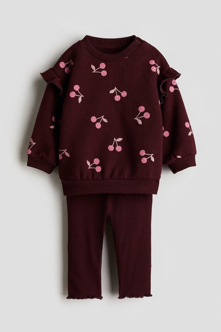 2-piece sweatshirt and leggings set