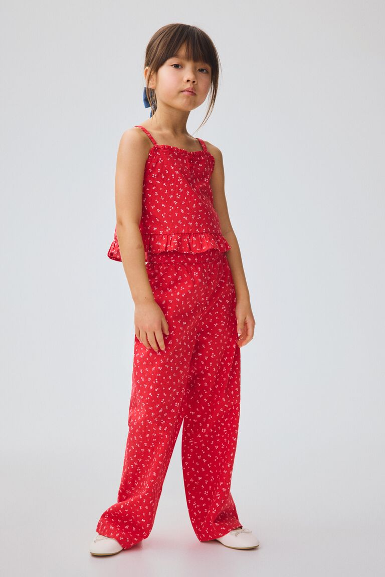 2-piece frill-trimmed seersucker set