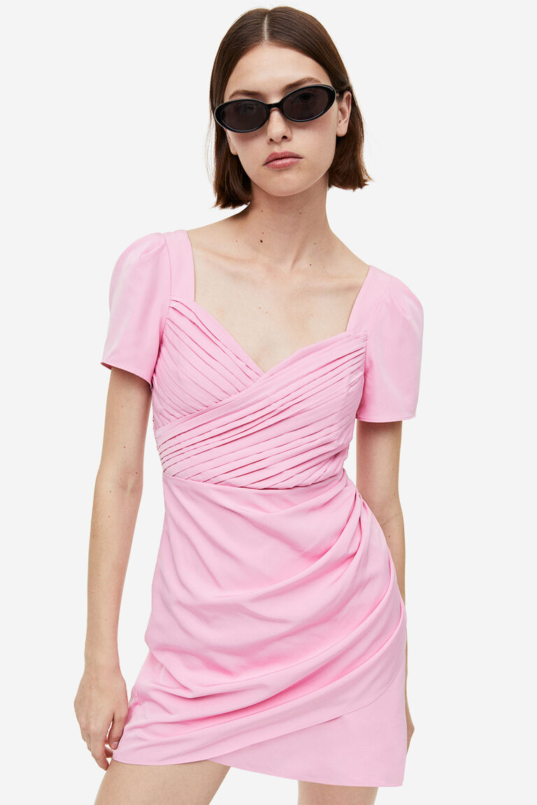 Puff-sleeved dress