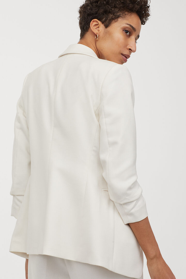 Gatheredsleeve jacket