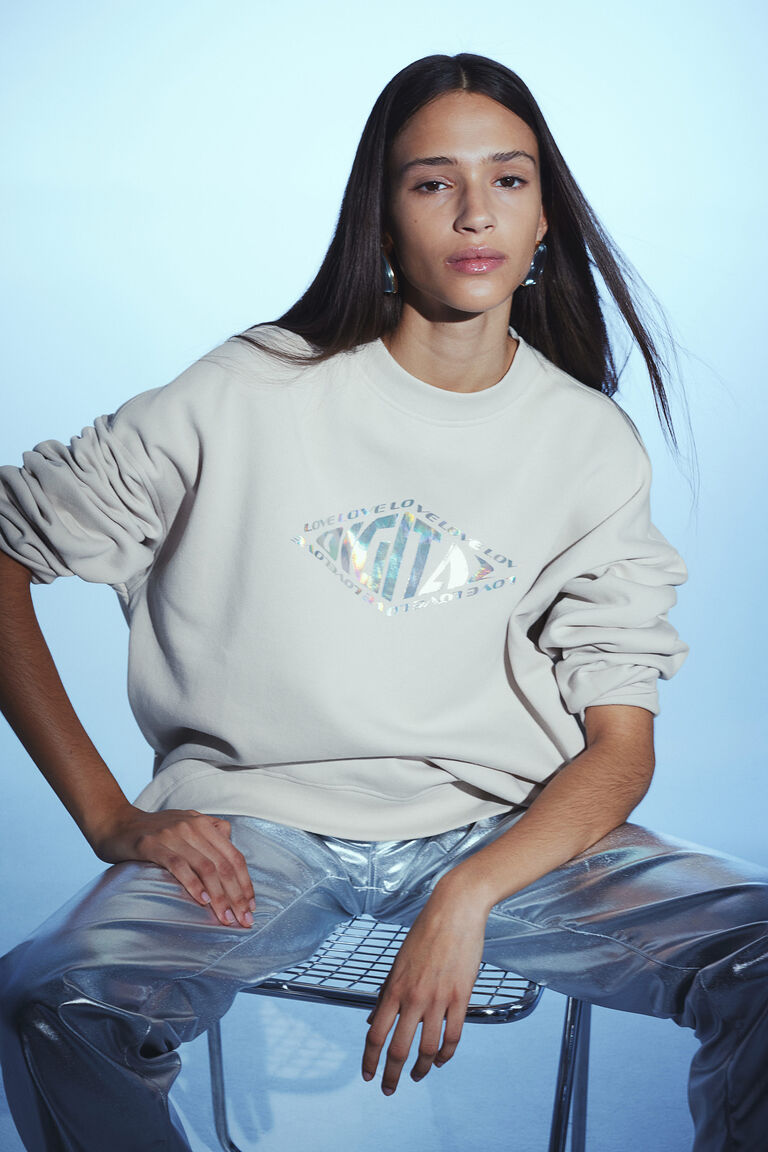 Oversized White Sweatshirt Cobalt Tie-Detail