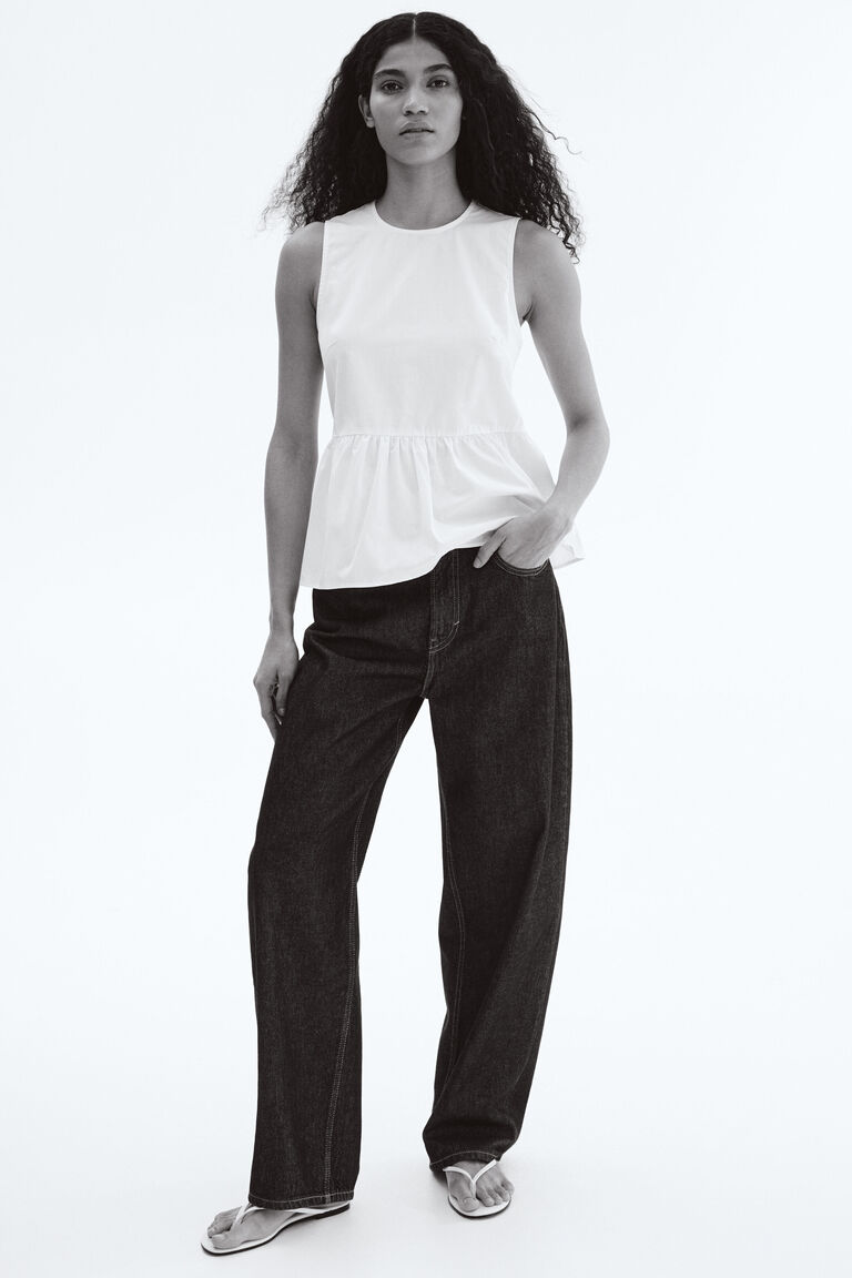 Sleeveless peplum blouse