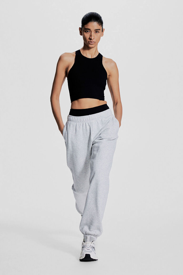 Medium Support Sports bra with DryMove™