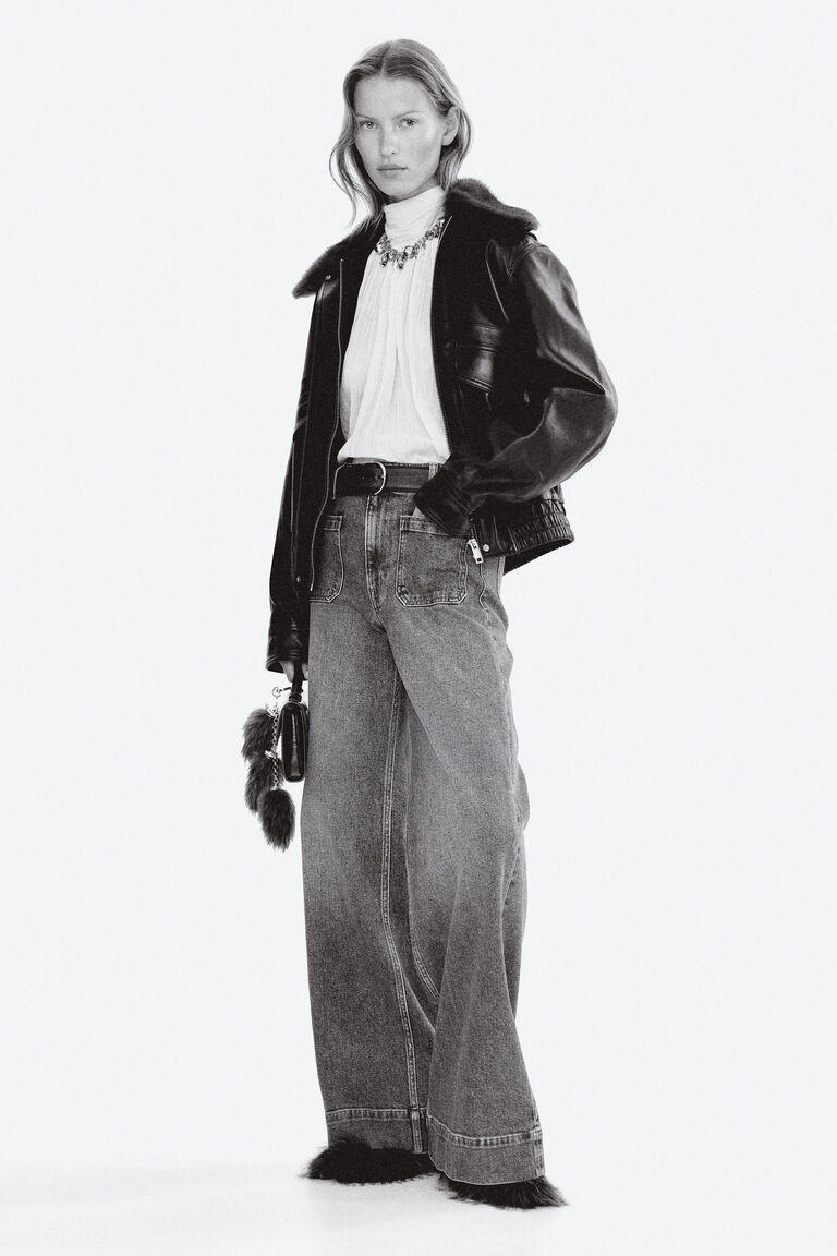 Wide High Jeans