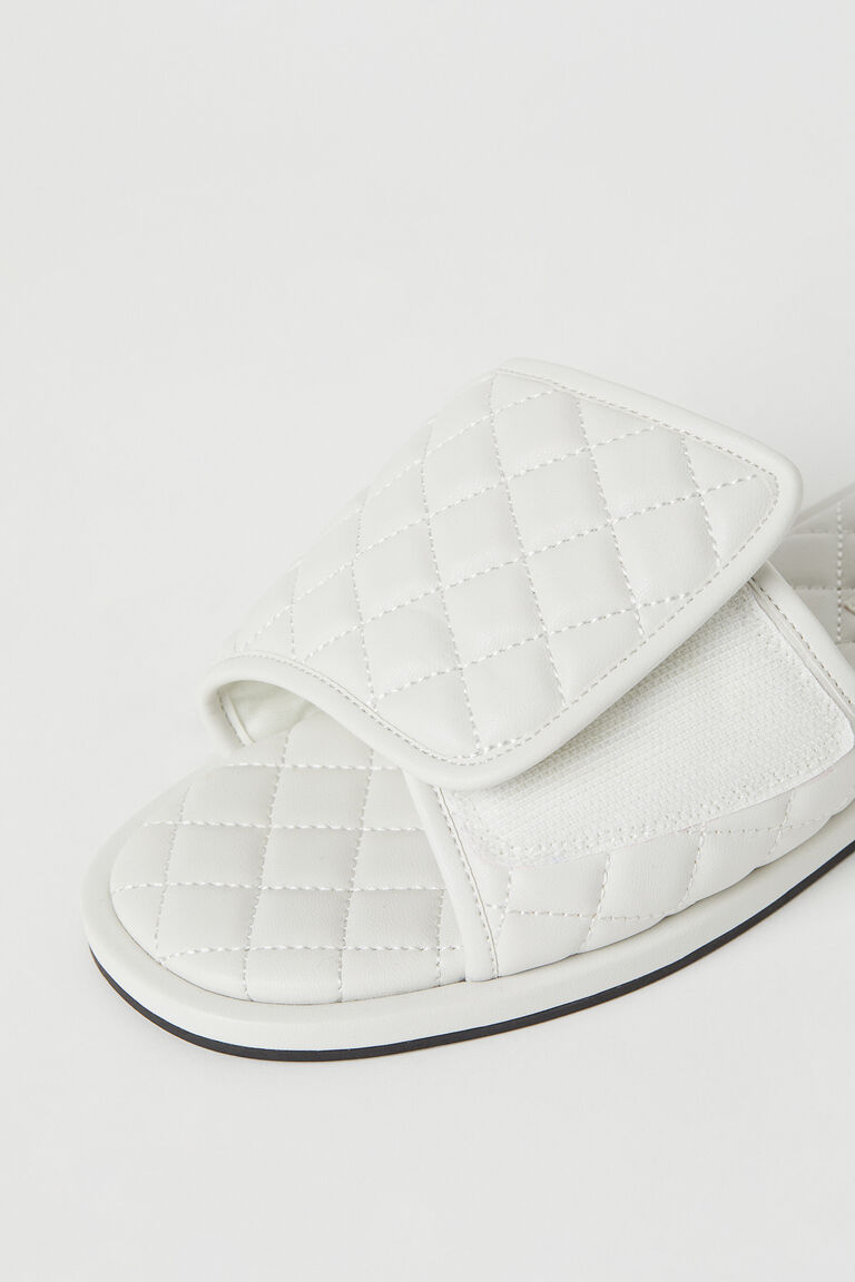 Quilted slippers