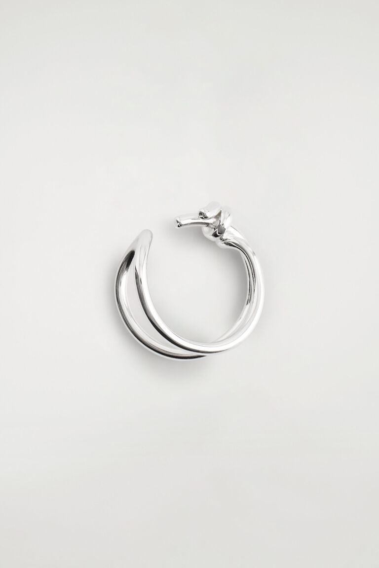 KNOTTED RING