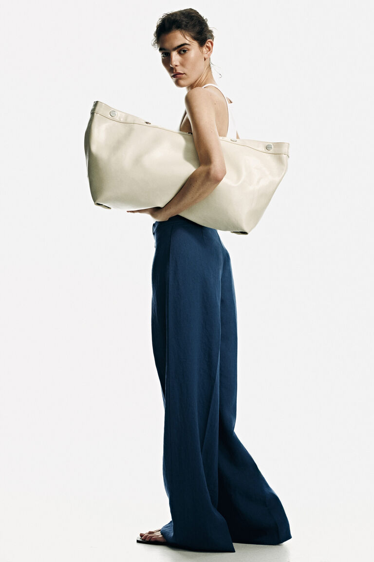 Wide tailored trousers