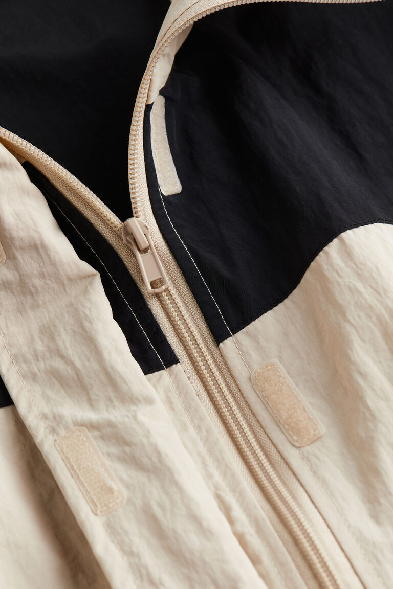 Nylon windbreaker