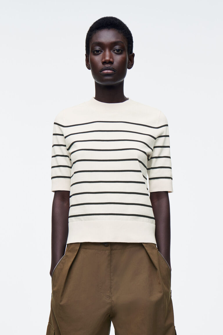 REGULAR KNITTED T-SHIRT