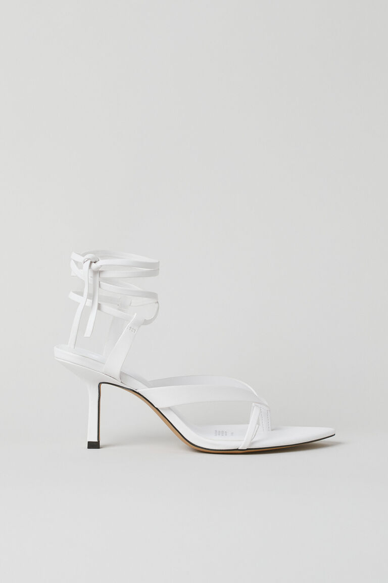 Tiestrap sandals