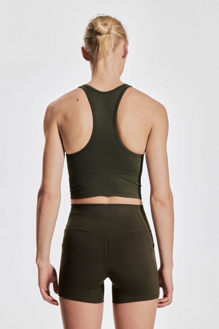 Medium Support Longline sports bra with DryMove™