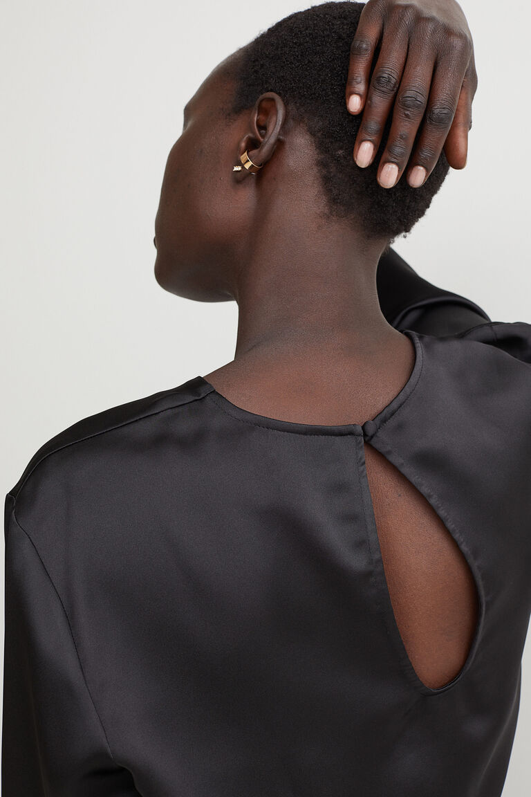 Satin 1/2 Button Blouse Blk main image 1