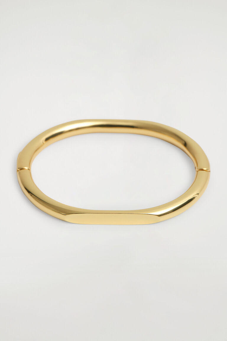 SCULPTED BANGLE