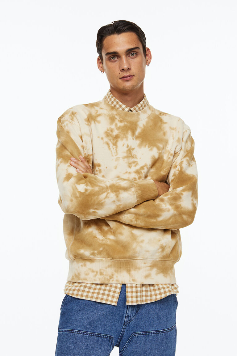 Sweatshirt with Oversized Sleeves