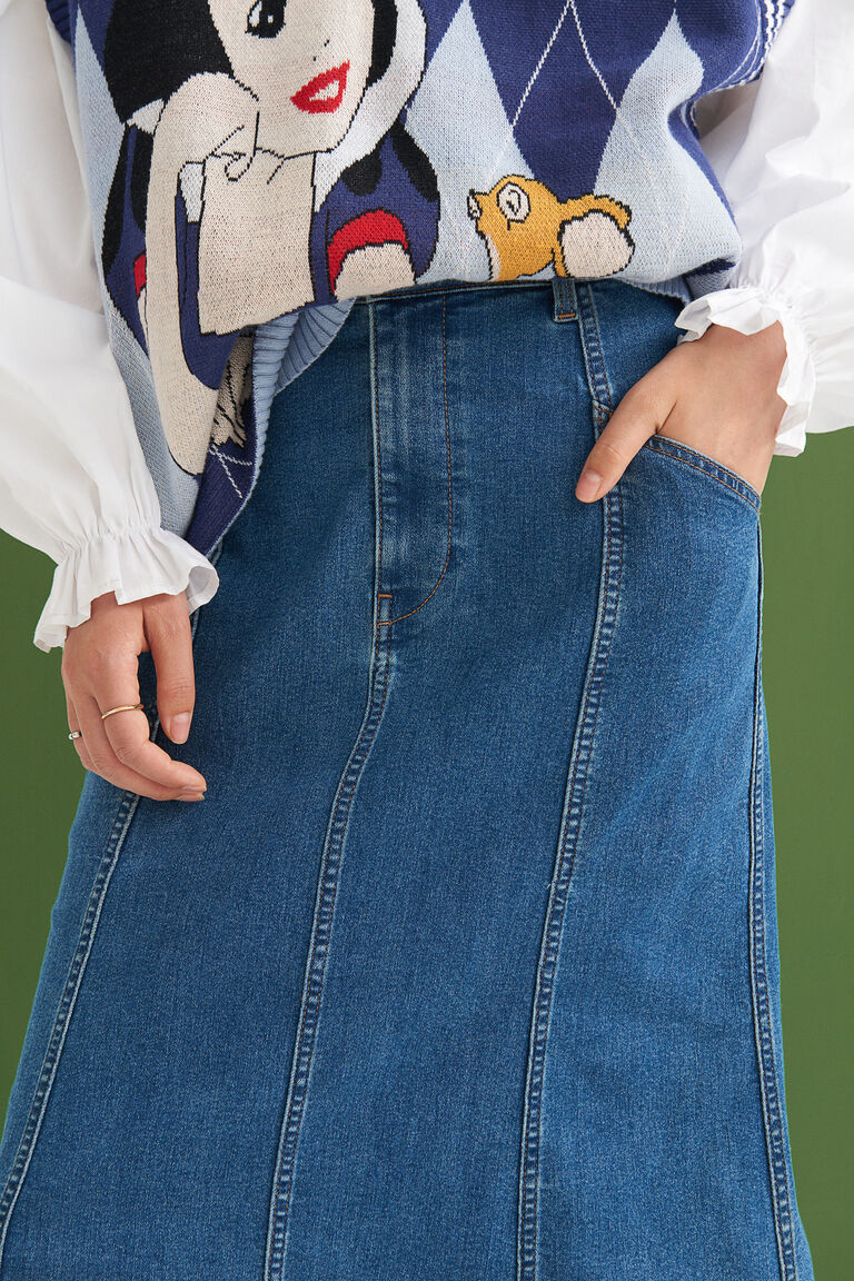 Kneelength denim skirt