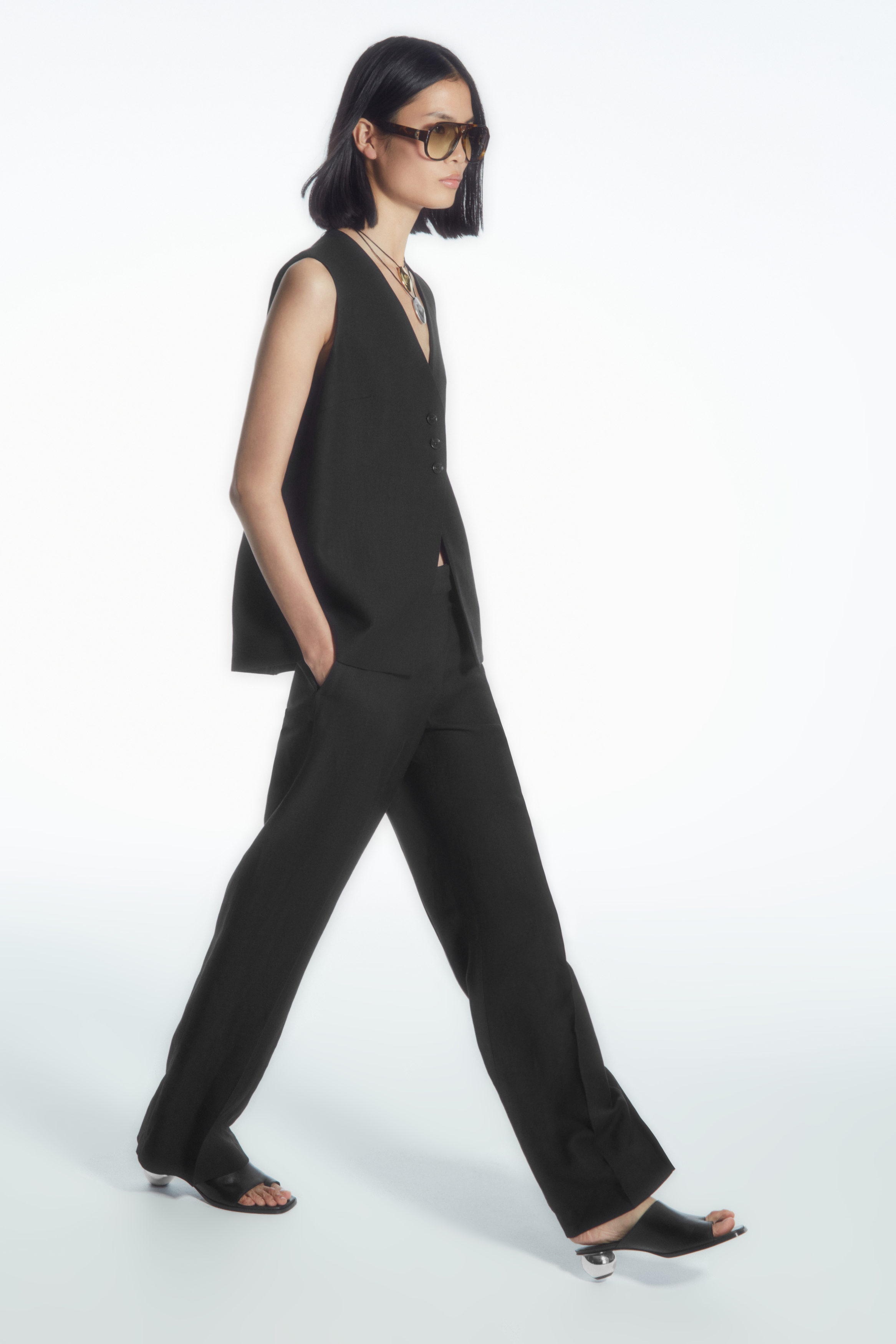 TAILORED LINEN-BLEND TROUSERS