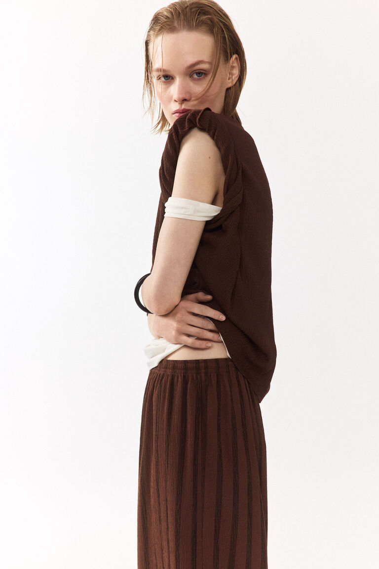 Wide pull-on trousers