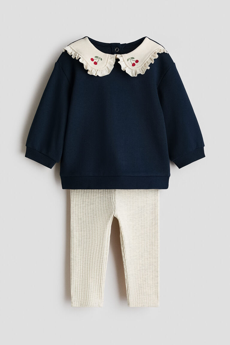 2-piece top and leggings set